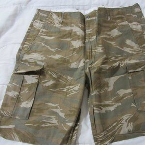 Levi's Cargo Shorts Men's Size 40 Camo